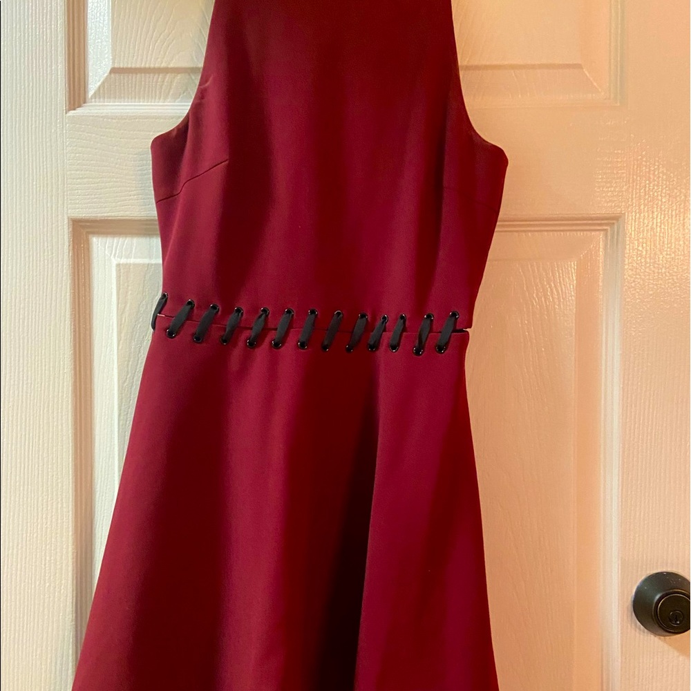 ELIZABETH AND JAMES BEAUTIFUL DRESS